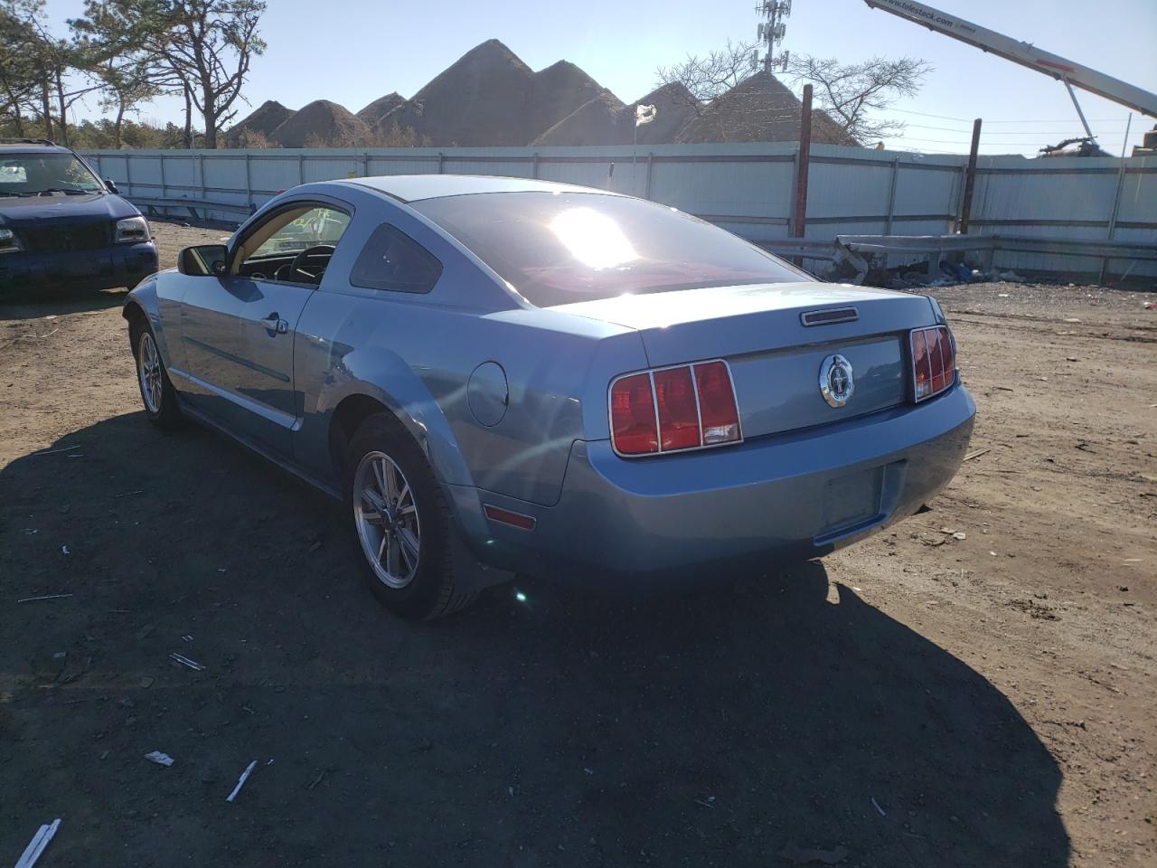 Photo 3 from auction – 2005 FORD MUSTANG with VIN 1ZVFT80N755201929