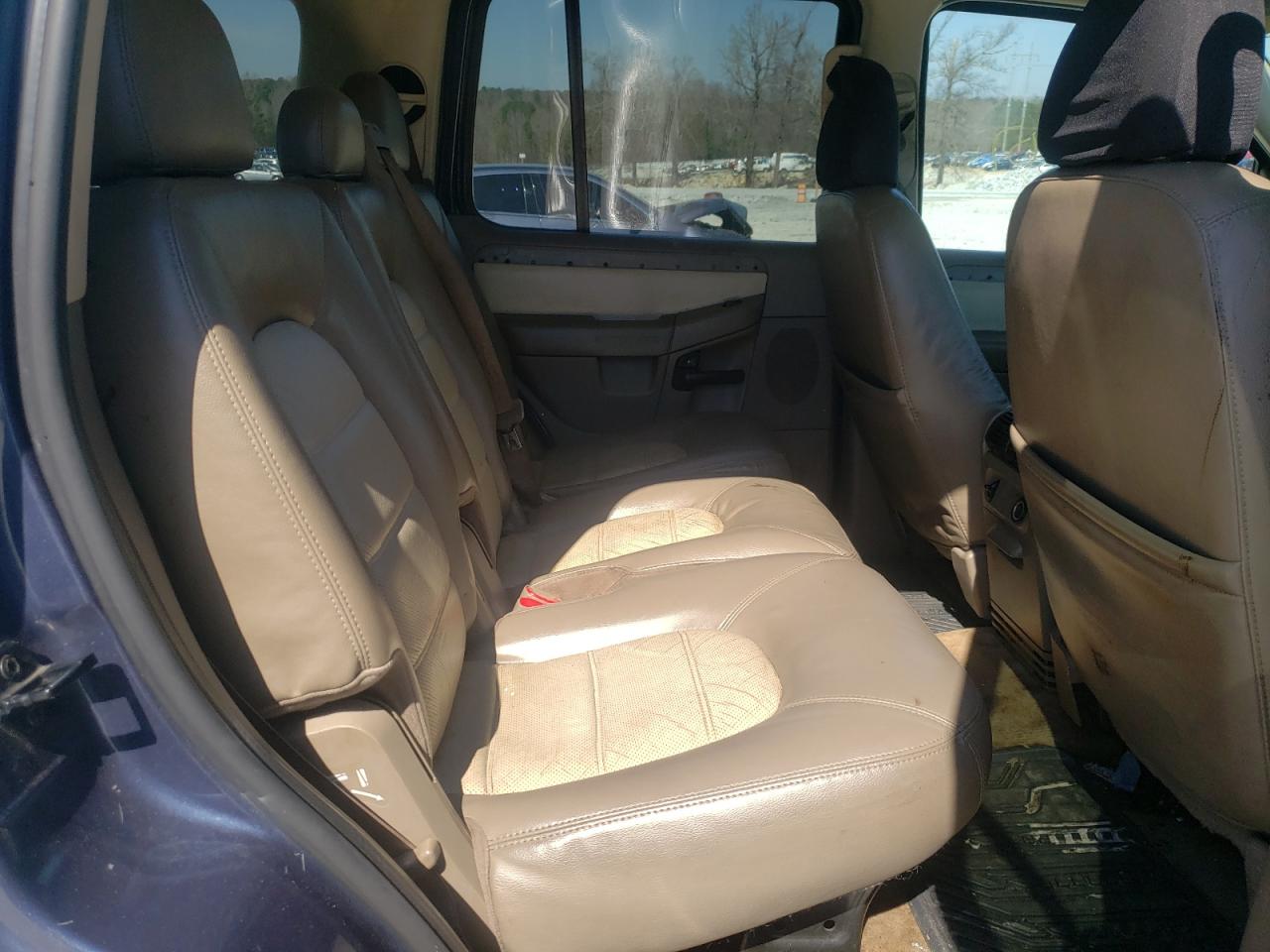 Photo 6 from auction – 2003 FORD EXPLORER E with VIN 1FMZU64K43UB41558