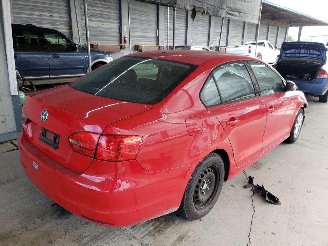 Photo 4 from auction – 2014 VOLKSWAGEN JETTA BASE with VIN 3VW2K7AJ0EM335909
