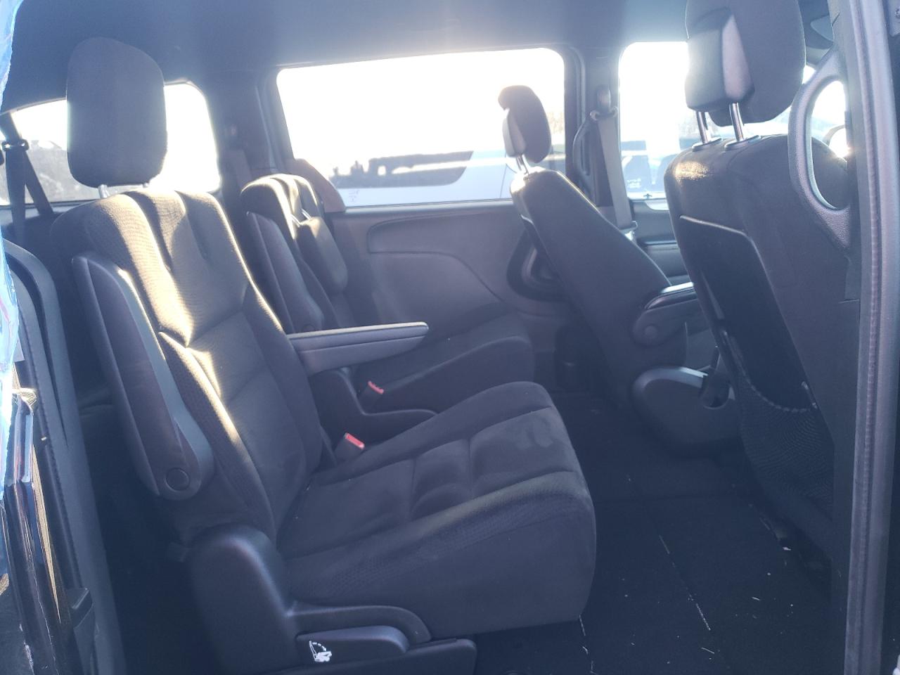 Photo 6 from auction – 2015 DODGE GRAND CARA with VIN 2C4RDGBG2FR668881
