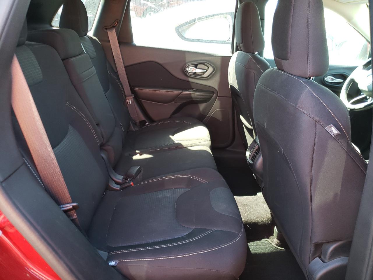 Photo 6 from auction – 2016 JEEP CHEROKEE L with VIN 1C4PJMCS3GW334207