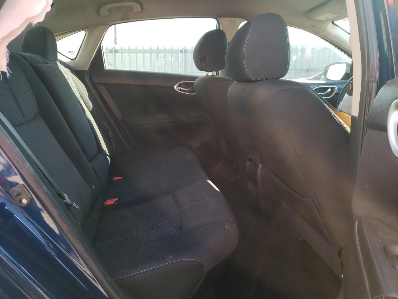 Photo 6 from auction – 2016 NISSAN SENTRA S with VIN 3N1AB7AP7GY303377