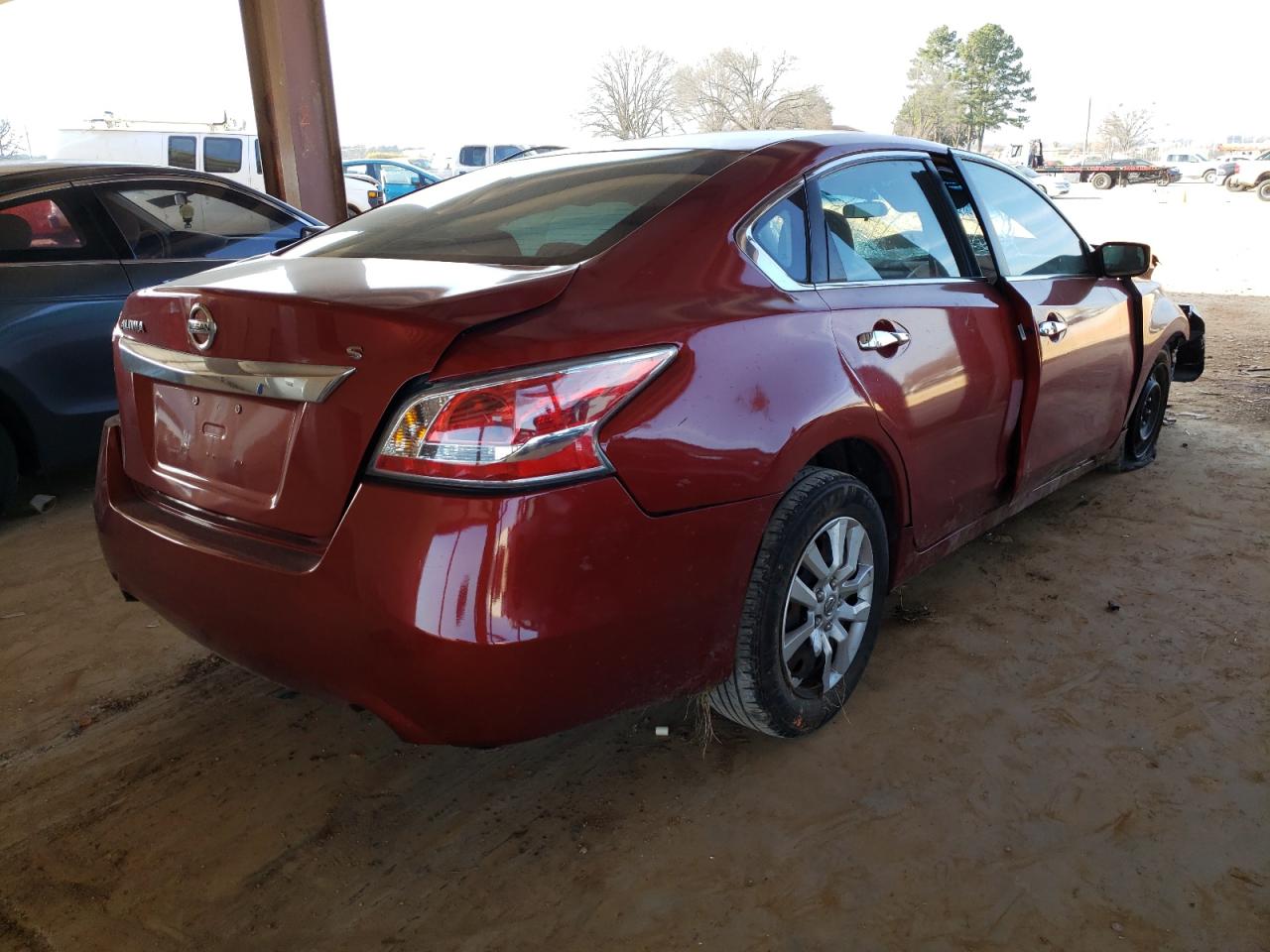 Photo 4 from auction – 2015 NISSAN ALTIMA 2.5 with VIN 1N4AL3AP2FN330491