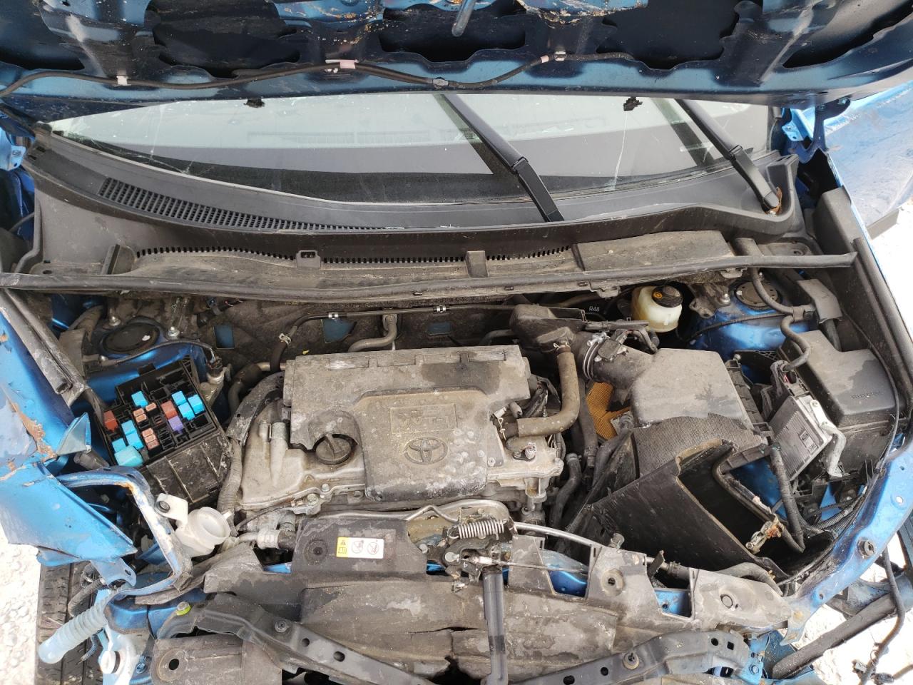 Photo 7 from auction – 2018 TOYOTA RAV4 LE with VIN JTMZFREV4JJ741276