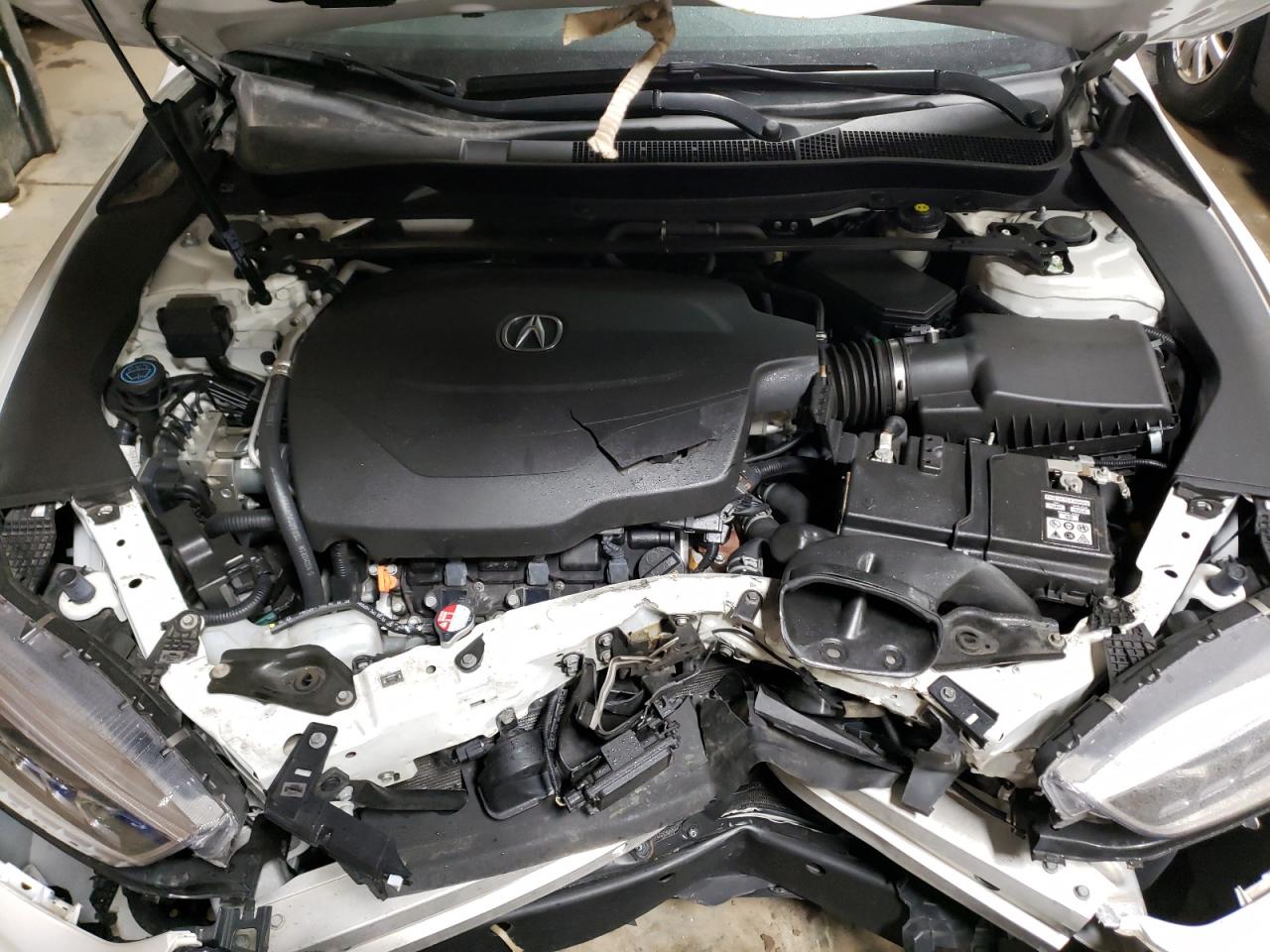 Photo 7 from auction – 2018 ACURA TLX TECH with VIN 19UUB2F57JA004974