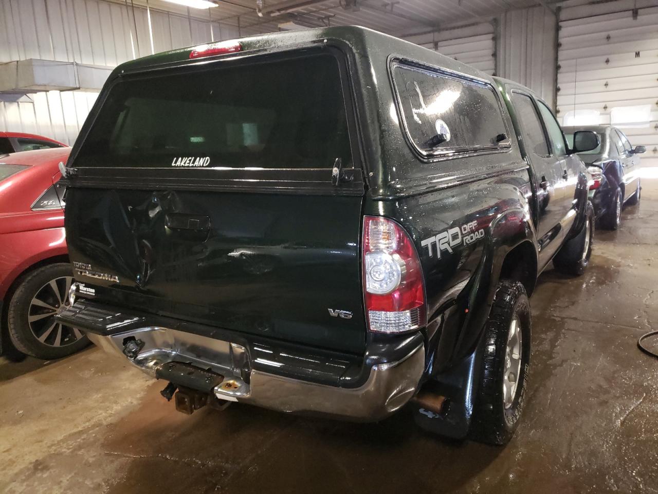 Photo 4 from auction – 2014 TOYOTA TACOMA DOU with VIN 5TFLU4EN3EX106552