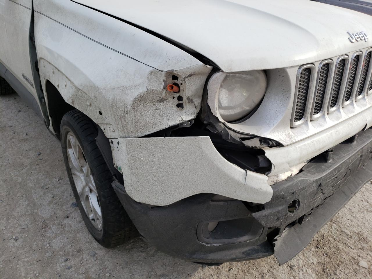 Photo 9 from auction – 2016 JEEP RENEGADE L with VIN ZACCJBDTXGPD39492