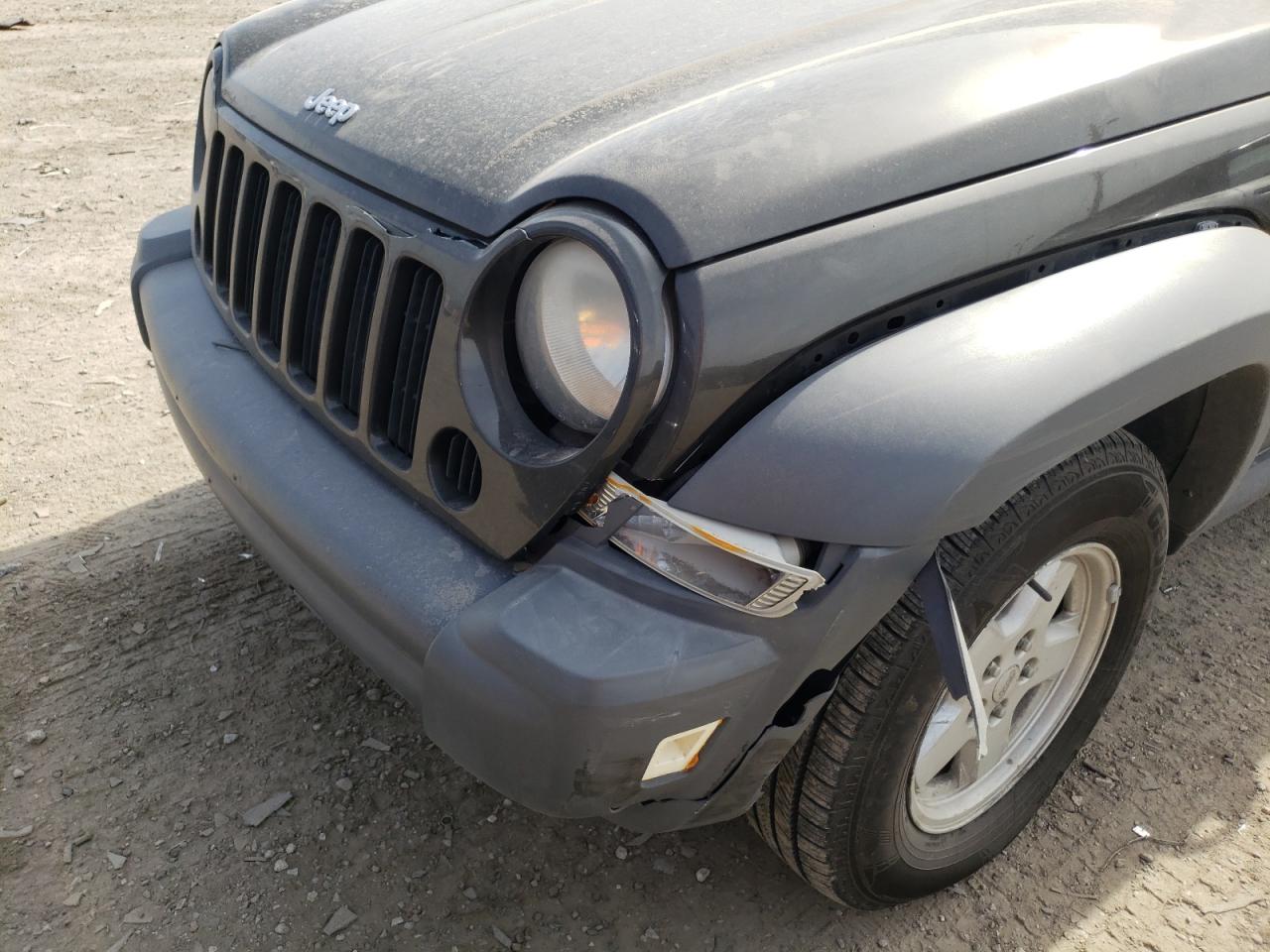 Photo 9 from auction – 2005 JEEP LIBERTY SP with VIN 1J4GL48KX5W680412