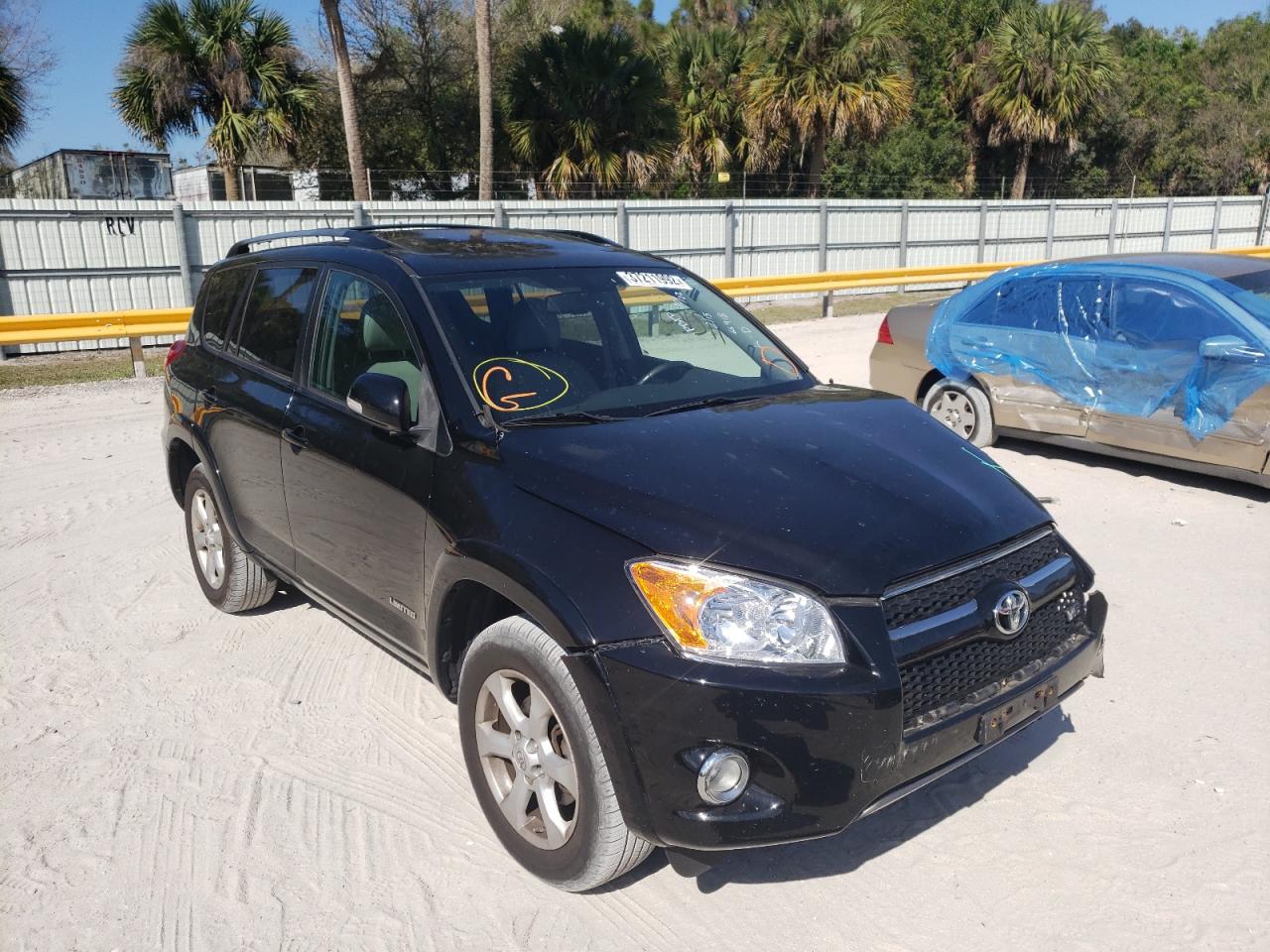 TOYOTA RAV4 LIMIT 2011 с VIN 2T3DK4DV8BW054234 - Фото с аукциона