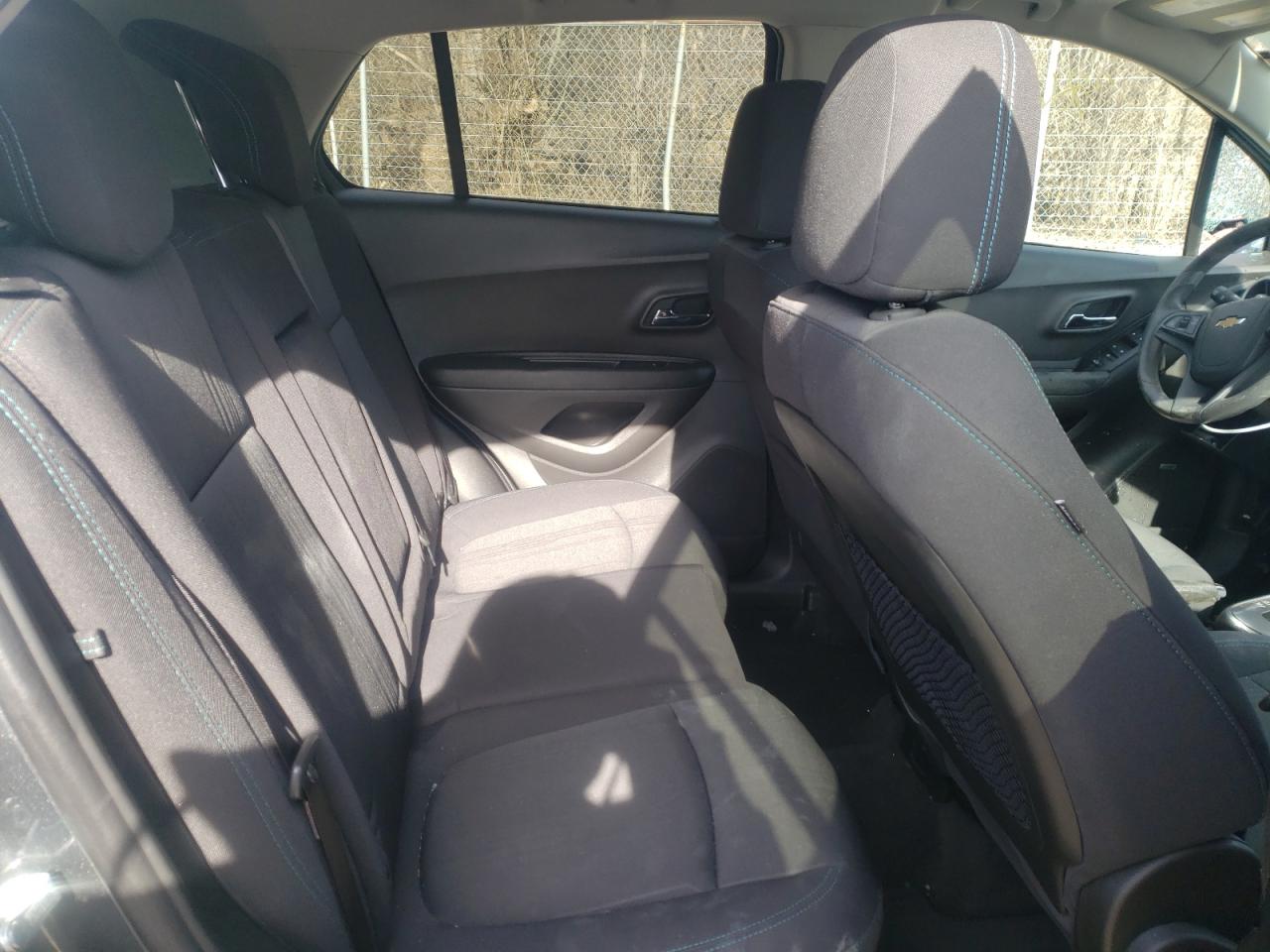 Foto 6 de la subasta – 2016 CHEVROLET TRAX 1LT con VIN 3GNCJPSB3GL246109