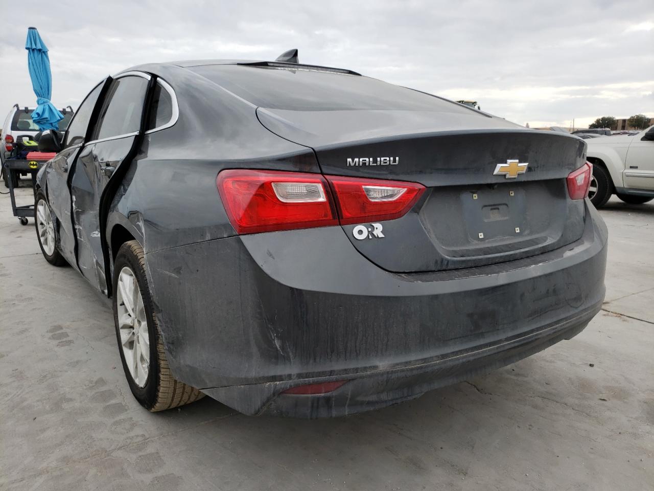 Photo 3 from auction – 2018 CHEVROLET MALIBU LT with VIN 1G1ZD5ST7JF257647