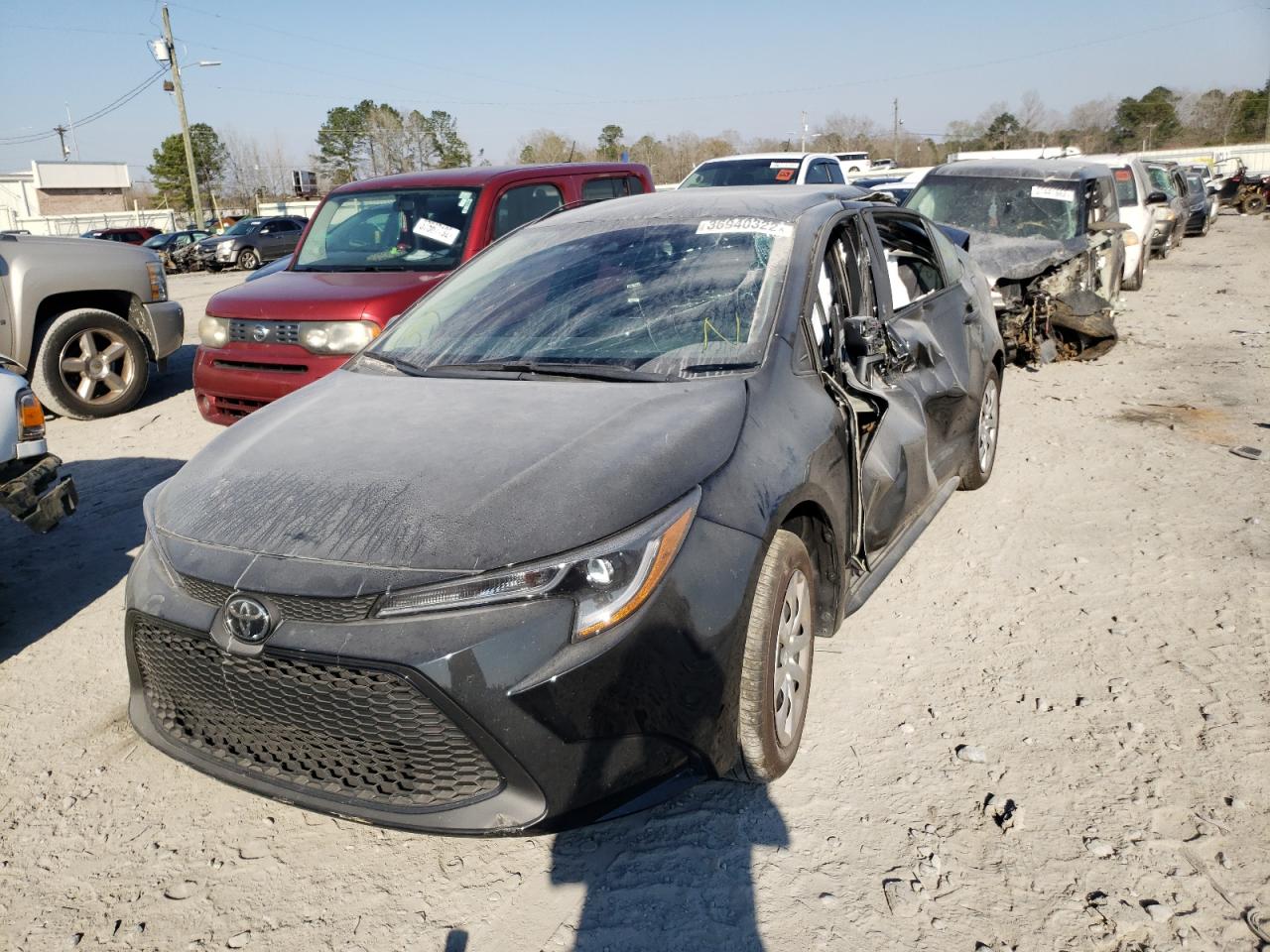 Photo 2 from auction – 2021 TOYOTA COROLLA LE with VIN 5YFEPMAEXMP172079