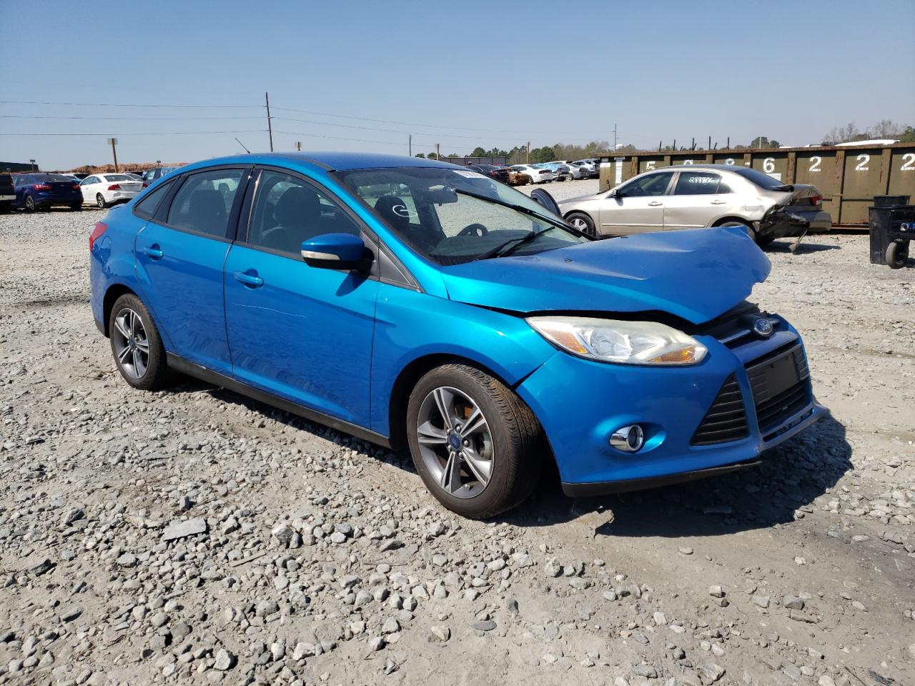 FORD FOCUS SE 2014 with VIN 1FADP3F20EL387653 - Photo from auction