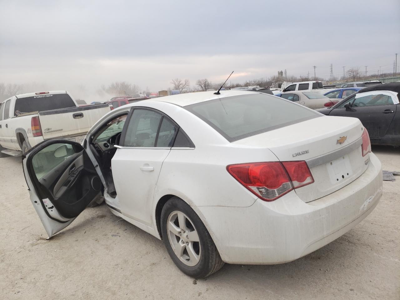 Photo 3 from auction – 2011 CHEVROLET CRUZE LT with VIN 1G1PE5S97B7258902