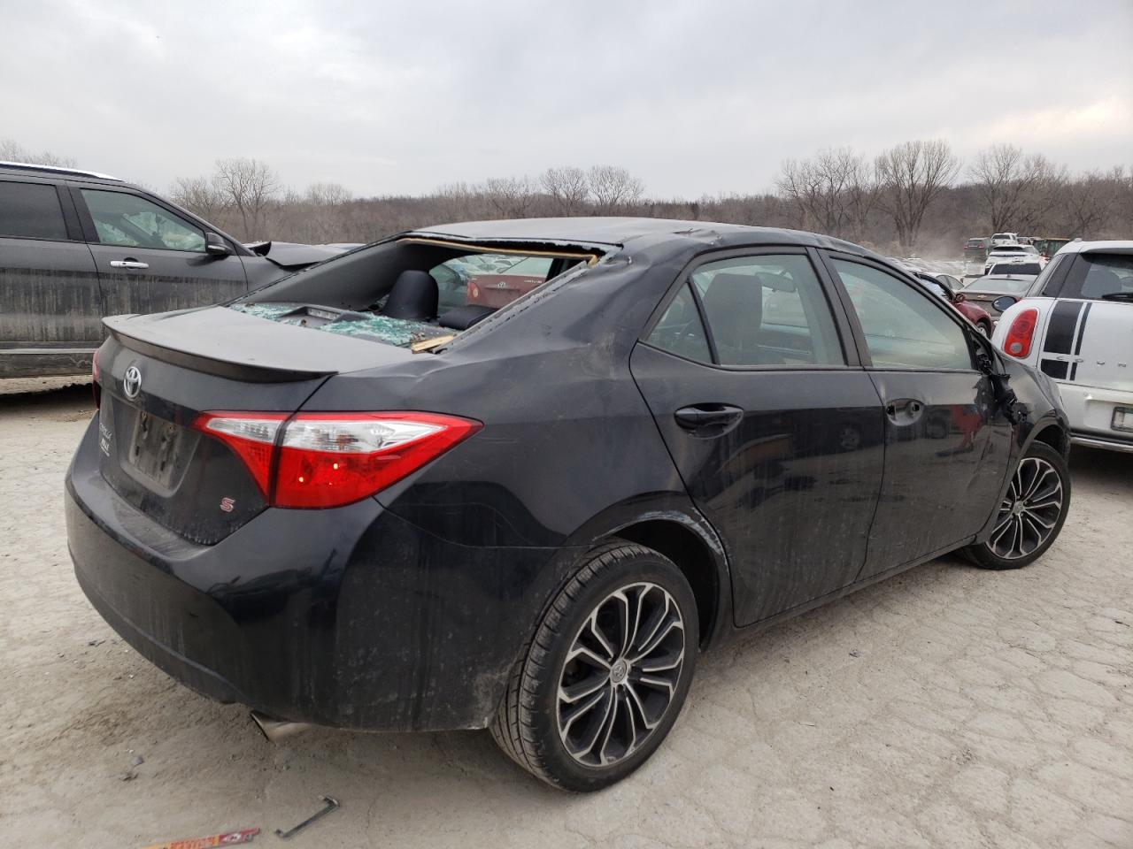 Photo 4 from auction – 2015 TOYOTA COROLLA L with VIN 2T1BURHE5FC473327