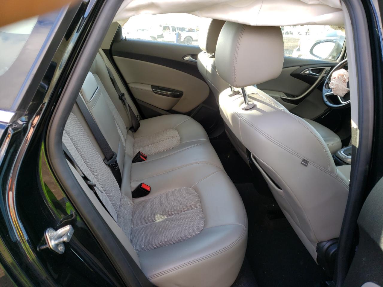 Photo 6 from auction – 2016 BUICK VERANO with VIN 1G4PP5SK1G4132138