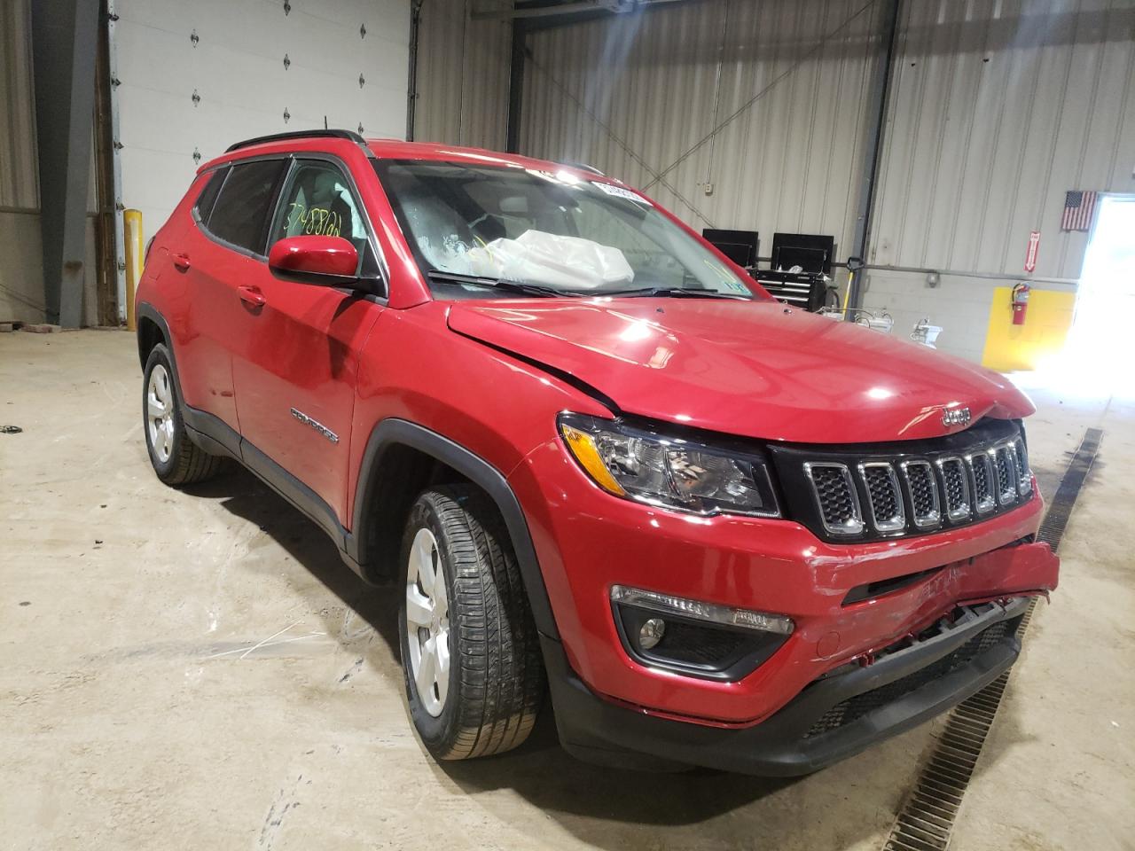 JEEP COMPASS LA 2019 with VIN 3C4NJDBBXKT703717 - Photo from auction