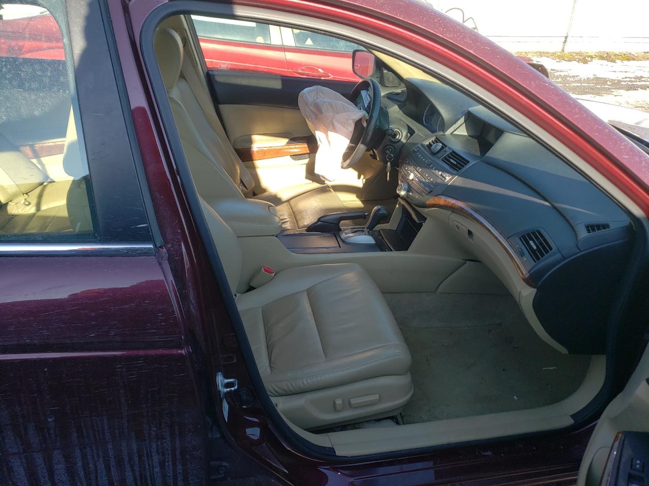 Photo 5 from auction – 2012 HONDA ACCORD EXL with VIN 1HGCP3F83CA030343