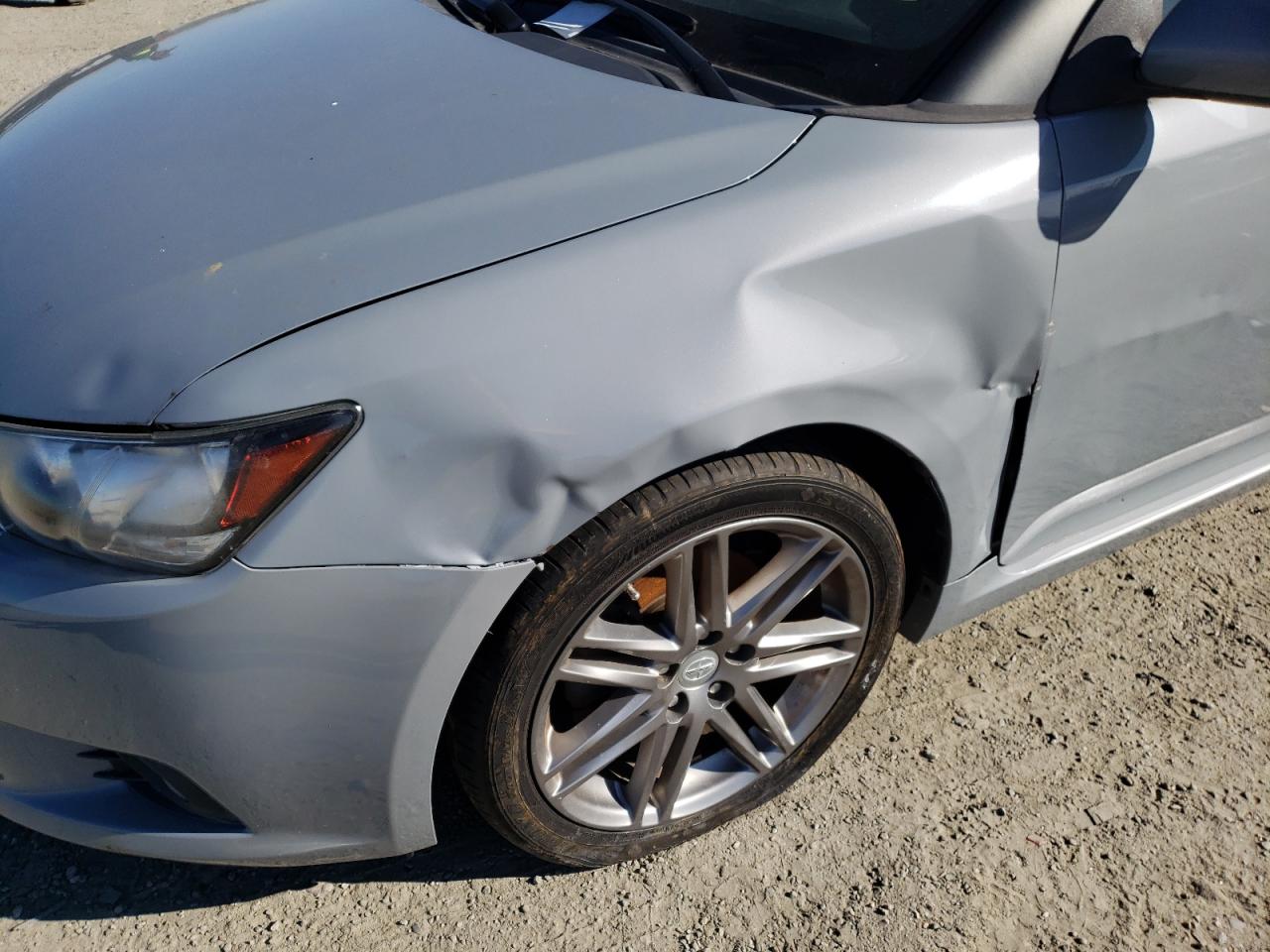 Photo 9 from auction – 2013 SCION TC with VIN JTKJF5C70D3045140