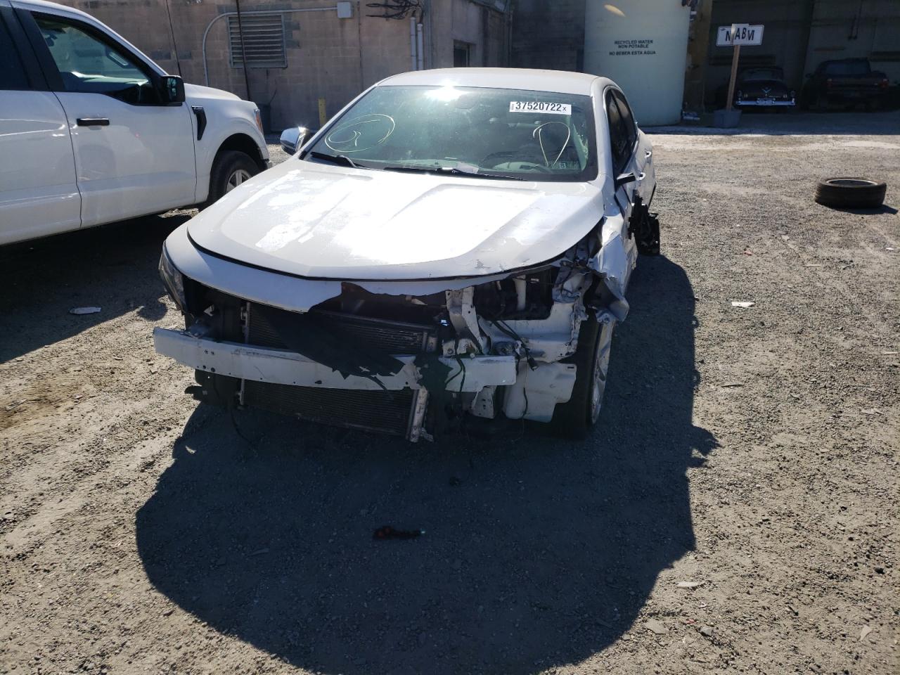 Photo 9 from auction – 2017 CHEVROLET IMPALA LT with VIN 2G1105SA5H9118630