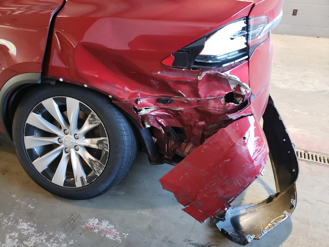 Photo 9 from auction – 2019 TESLA MODEL X with VIN 5YJXCDE25KF180264