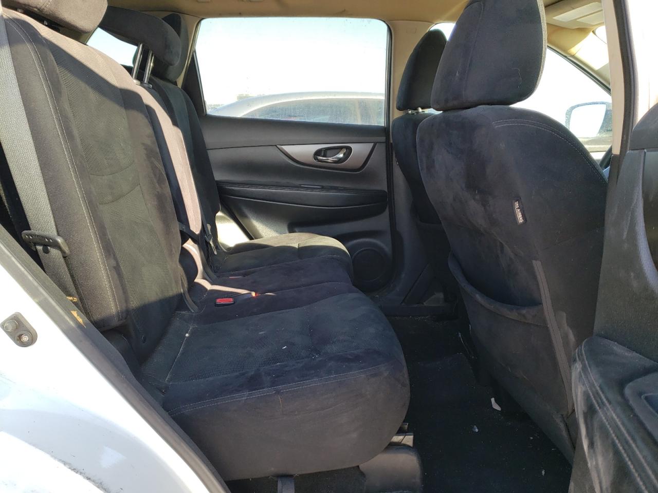Photo 6 from auction – 2014 NISSAN ROGUE S with VIN 5N1AT2MM1EC761612