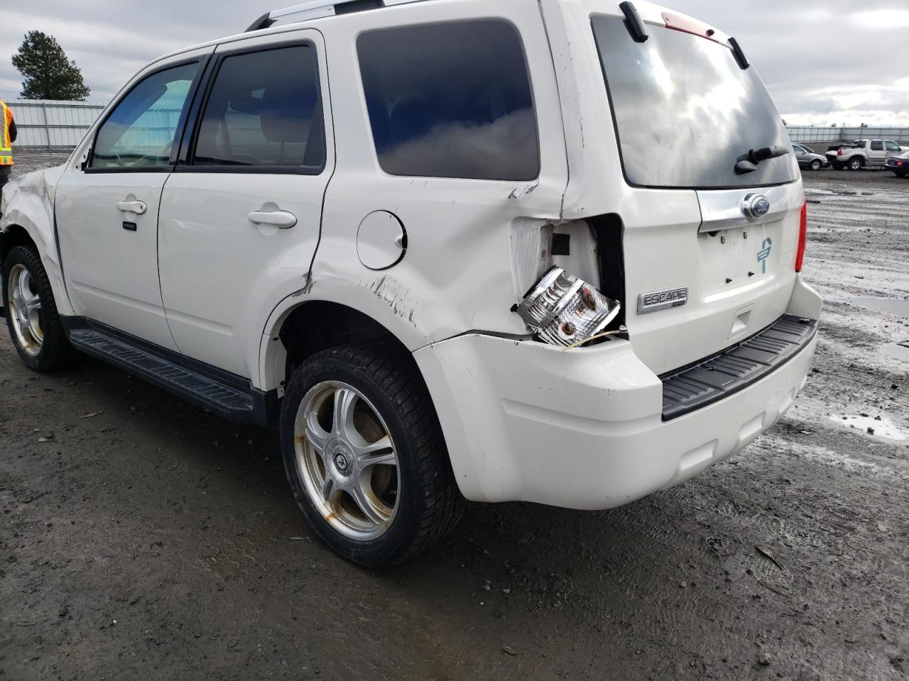 Photo 3 from auction – 2012 FORD ESCAPE LIM with VIN 1FMCU9E71CKC09621
