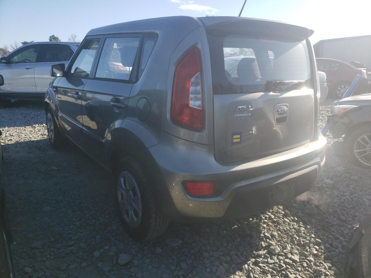 Photo 3 from auction – 2013 KIA SOUL with VIN KNDJT2A5XD7624936