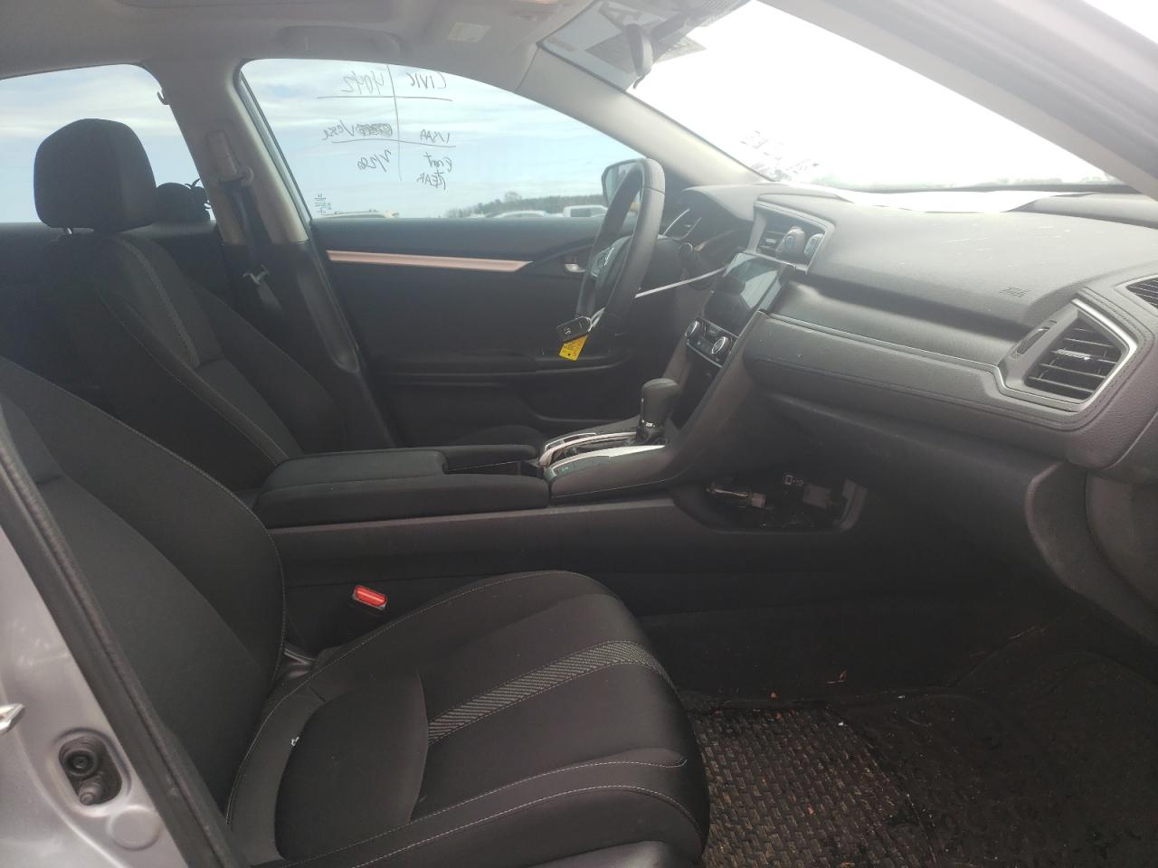 Photo 5 from auction – 2018 HONDA CIVIC EX with VIN 2HGFC2F81JH552700