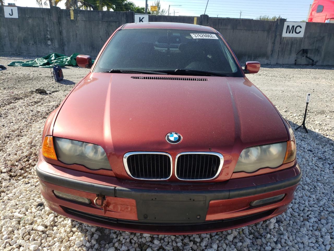 Photo 9 from auction – 2000 BMW 323 I with VIN WBAAN3344YNC91364
