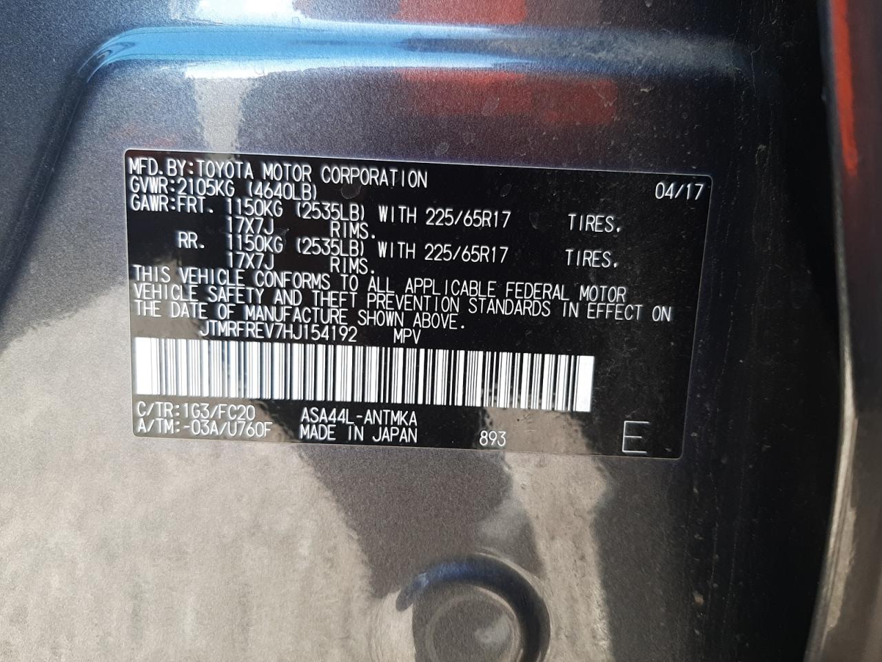 Photo 10 from auction – 2017 TOYOTA RAV4 XLE with VIN JTMRFREV7HJ154192