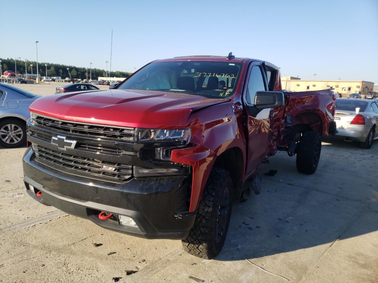 Photo 2 from auction – 2021 CHEVROLET SILVERADO with VIN 1GCPYFED8MZ195028