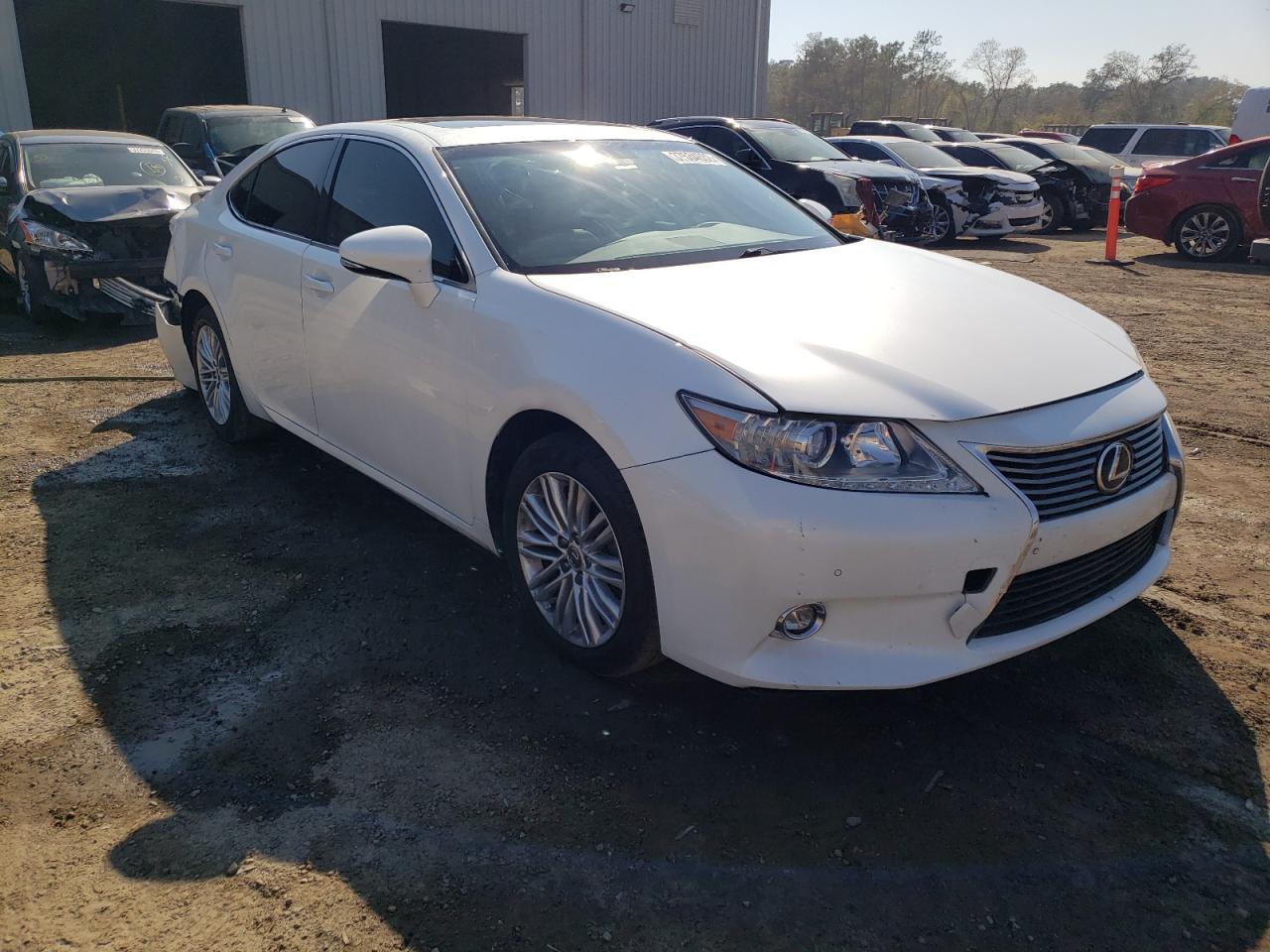 LEXUS ES 350 2014 with VIN JTHBK1GG1E2086330 - Photo from auction