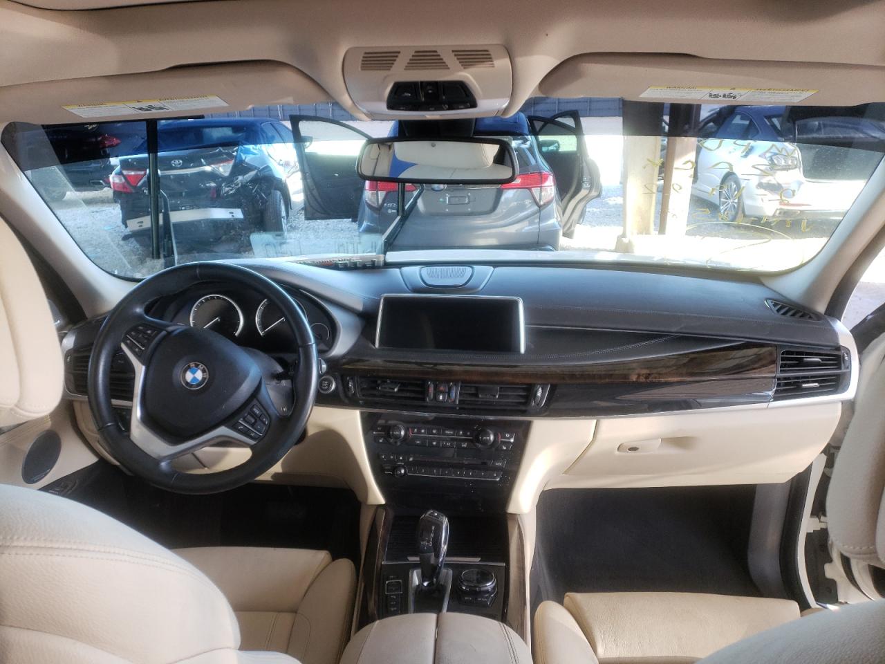 Photo 9 from auction – 2016 BMW X5 XDRIVE5 with VIN 5UXKR6C59G0J81858
