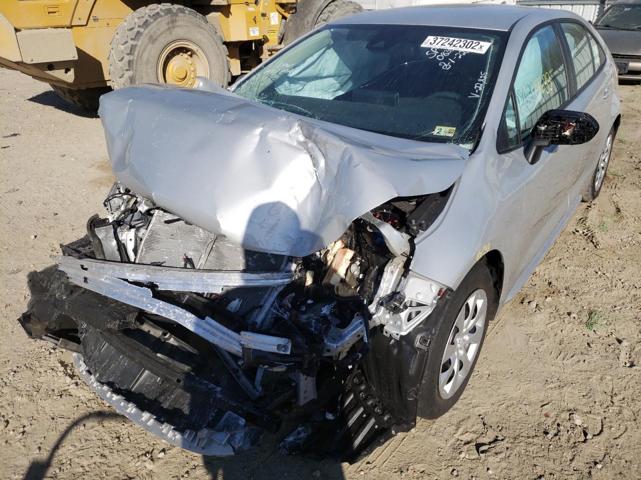 Photo 2 from auction – 2021 TOYOTA COROLLA LE with VIN 5YFEPMAEXMP208353