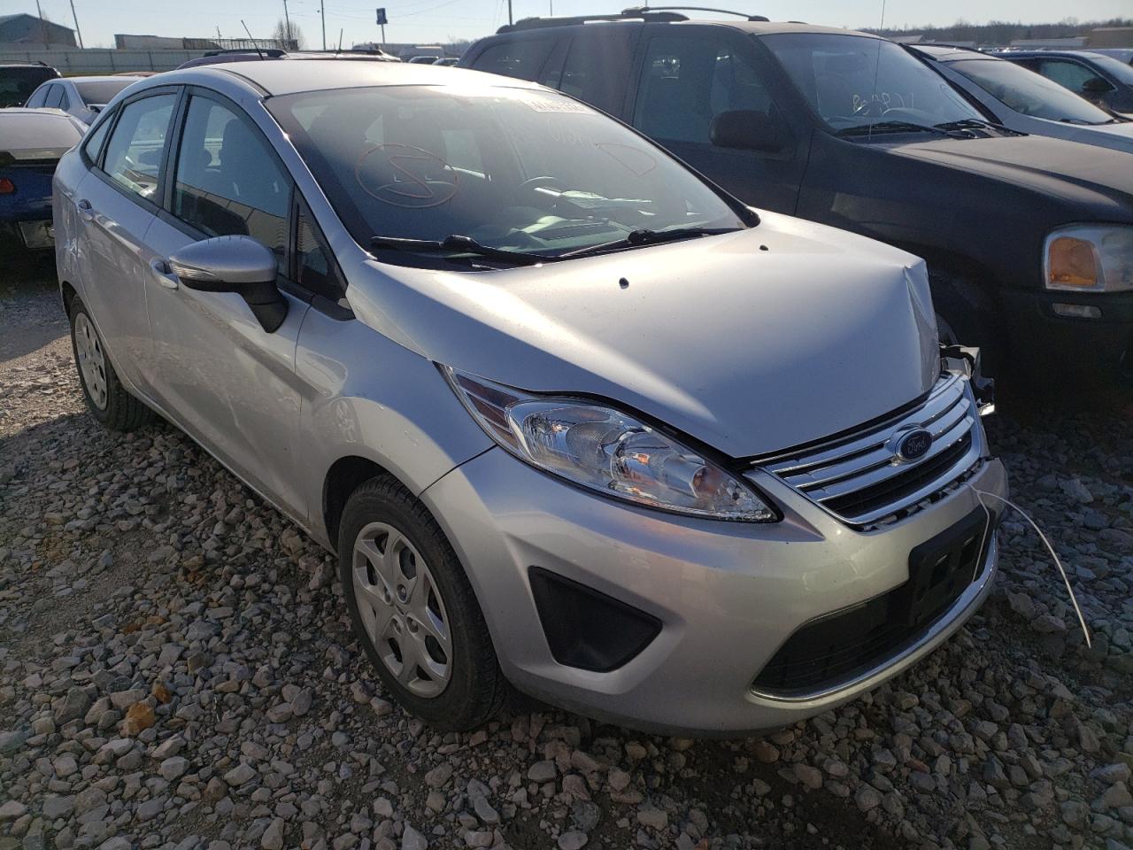 FORD FIESTA SE 2013 with VIN 3FADP4BJ5DM226652 - Photo from auction