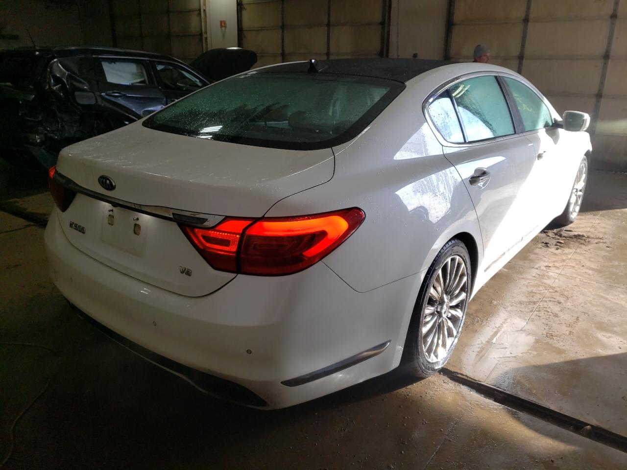 Фото 4 с аукциона – 2015 KIA K900 с VIN KNALW4D47F6023133