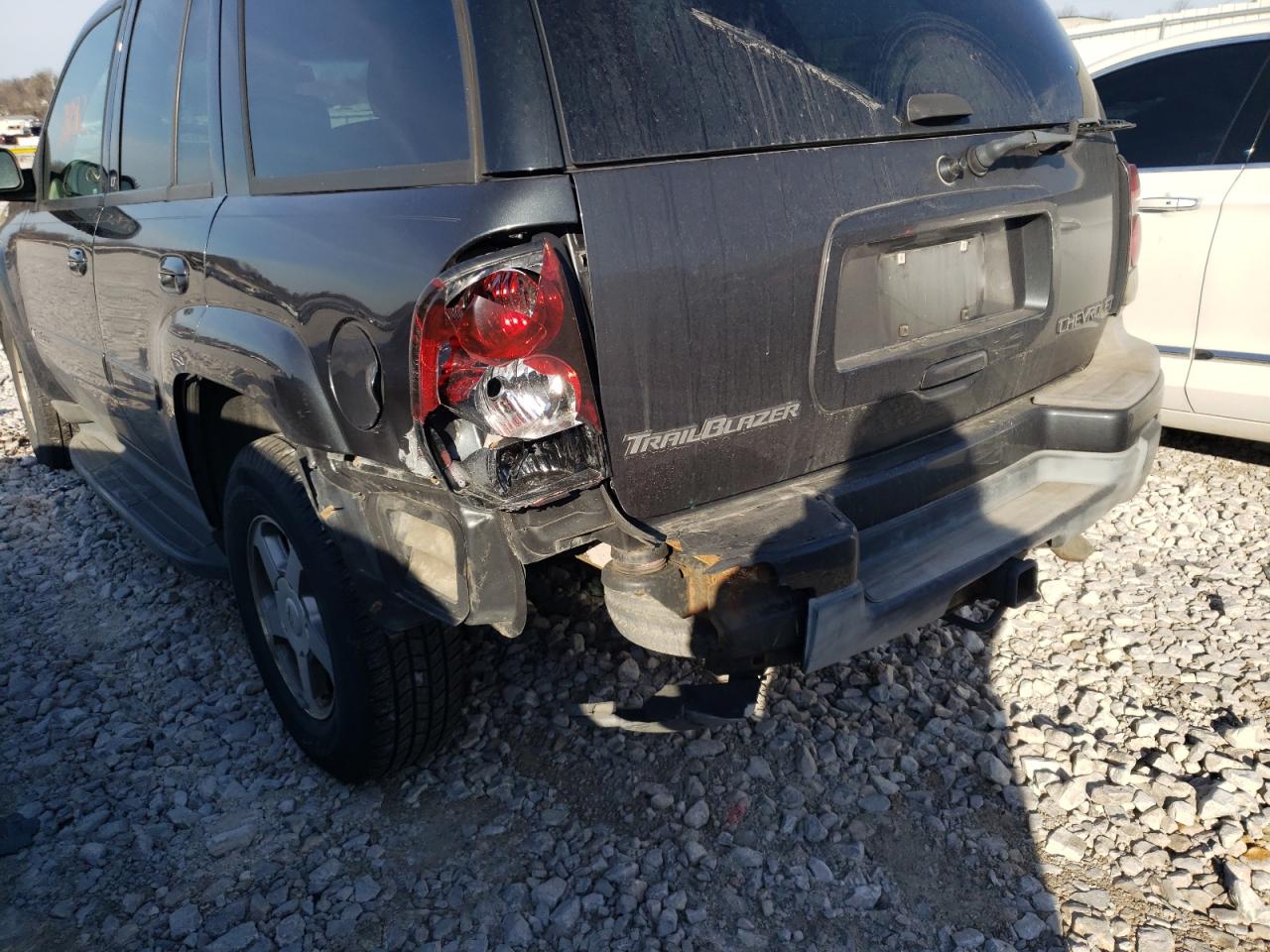 Photo 9 from auction – 2004 CHEVROLET TRAILBLAZE with VIN 1GNDT13S742264782