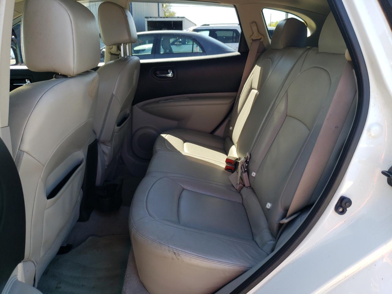 Photo 6 from auction – 2011 NISSAN ROGUE S with VIN JN8AS5MV2BW269333