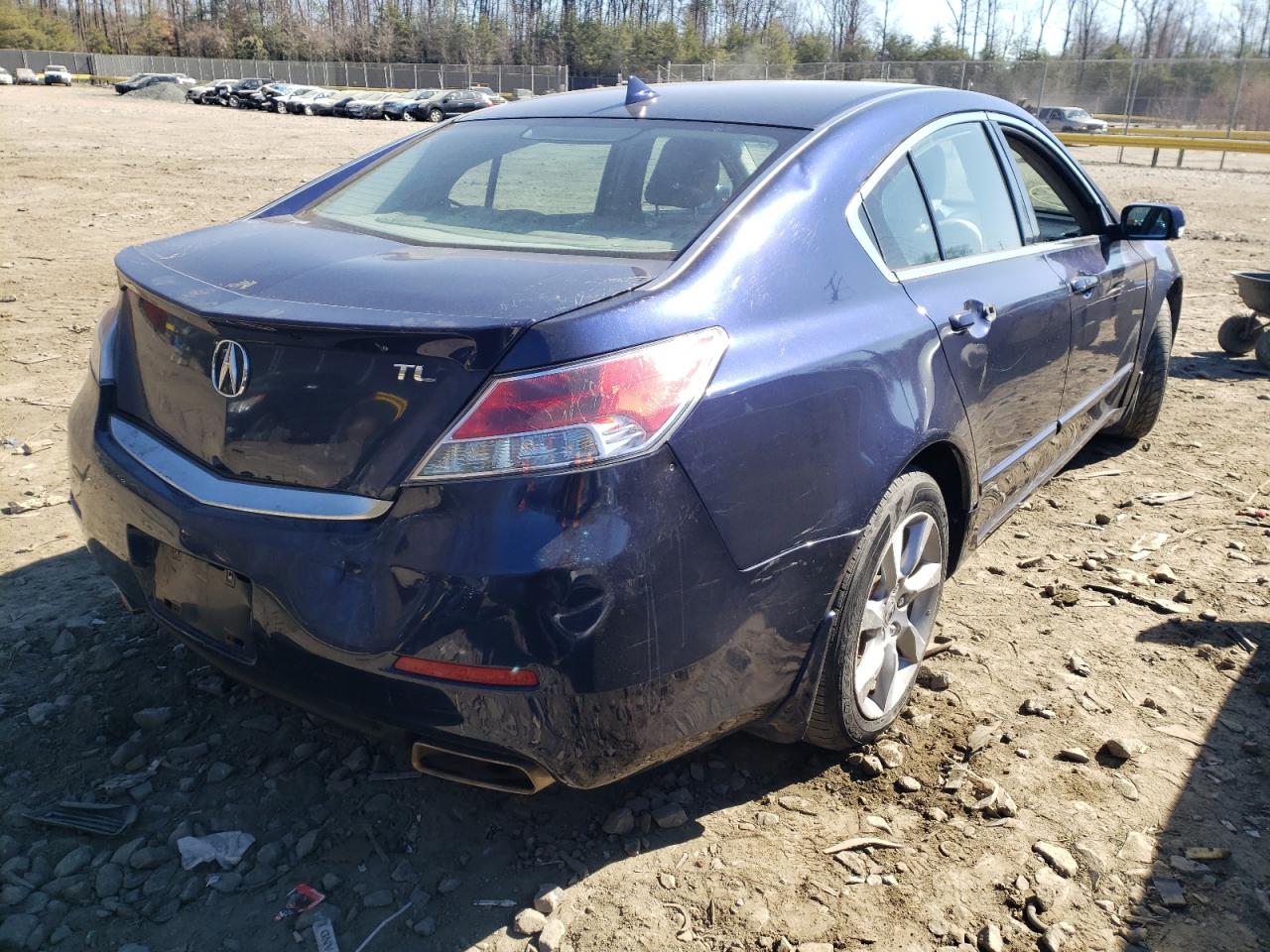 Photo 4 from auction – 2013 ACURA TL TECH with VIN 19UUA8F56DA003261