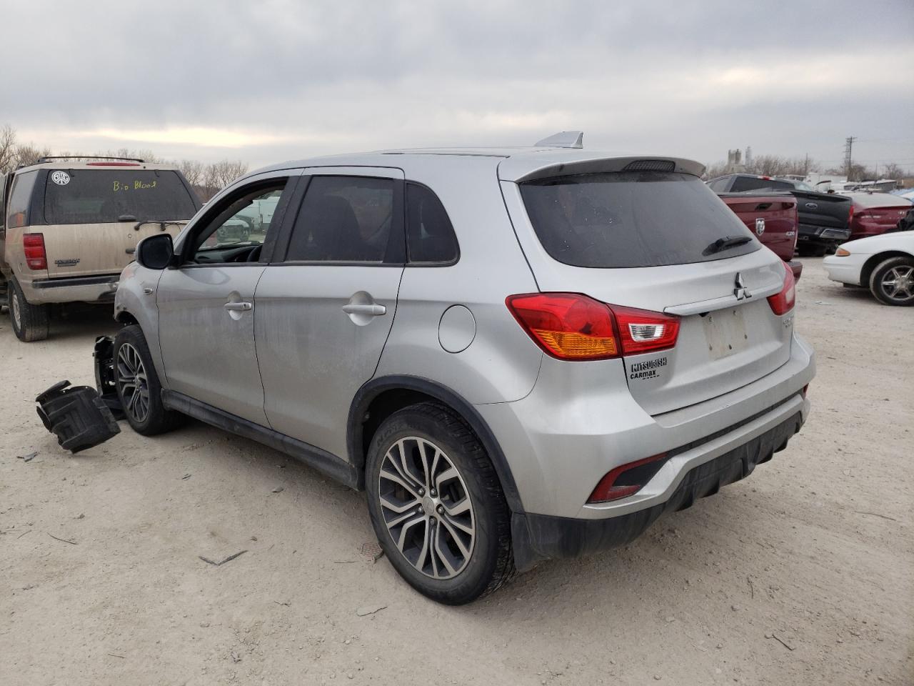 Photo 3 from auction – 2018 MITSUBISHI OUTLANDER with VIN JA4AR3AU8JZ013731