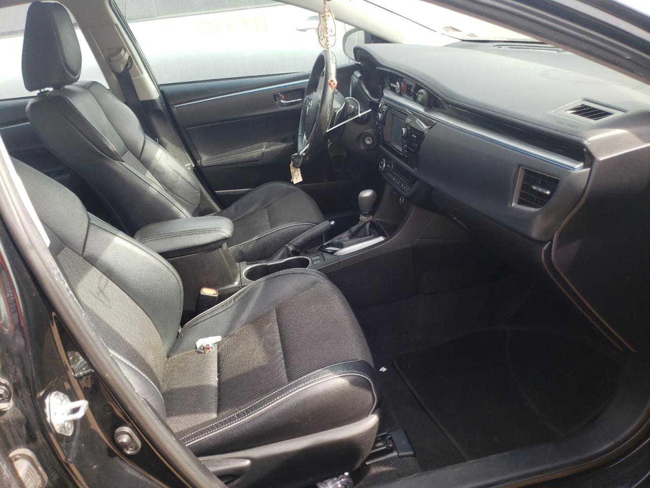 Photo 5 from auction – 2016 TOYOTA COROLLA L with VIN 5YFBURHE6GP455355