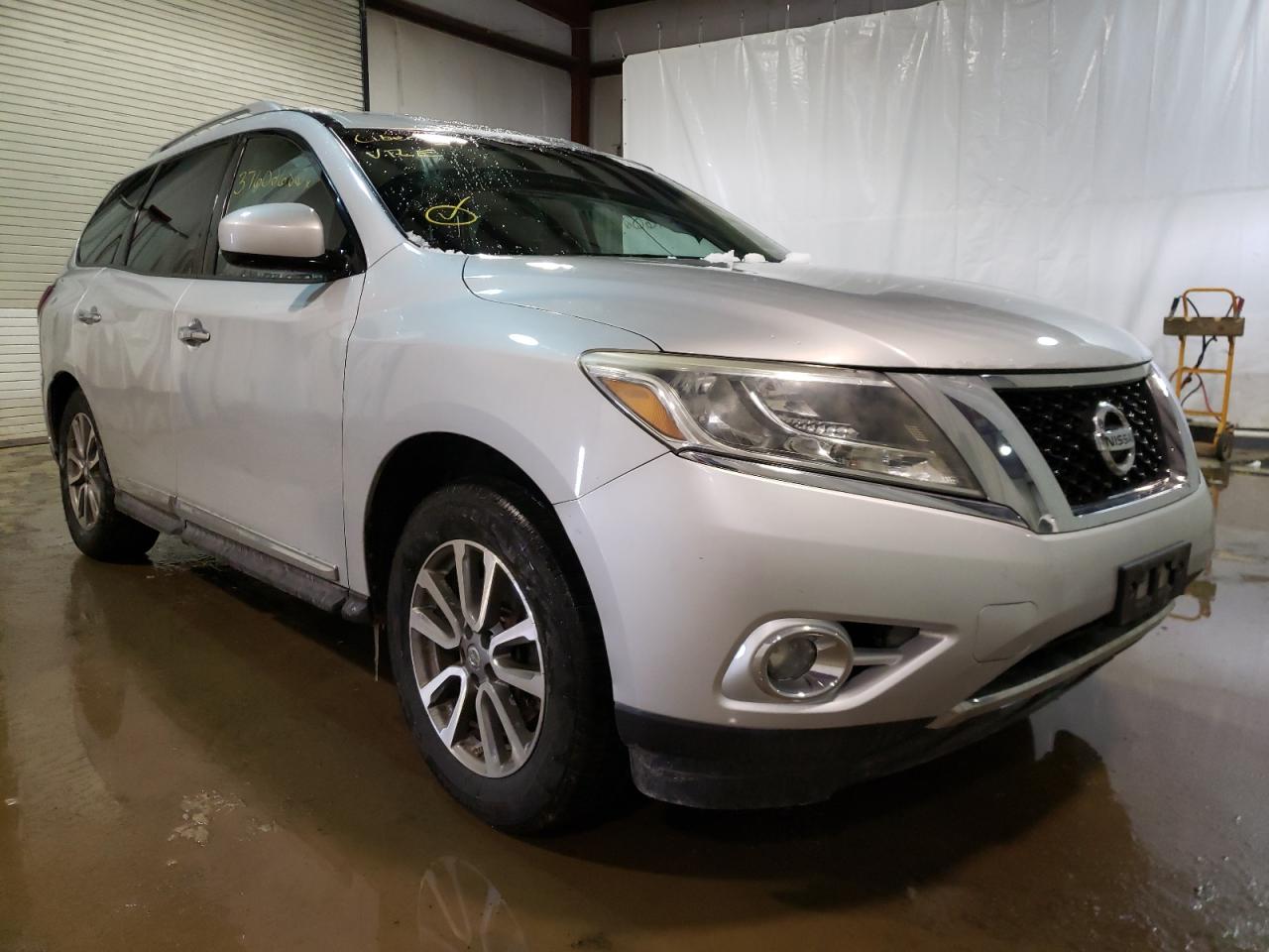 NISSAN PATHFINDER 2013 with VIN 5N1AR2MM9DC636192 - Photo from auction