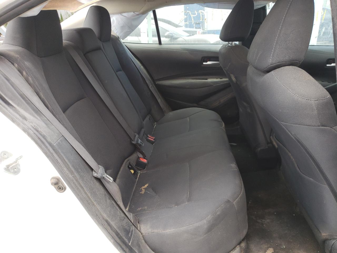 Photo 6 from auction – 2021 TOYOTA COROLLA LE with VIN 5YFEPMAE0MP147112