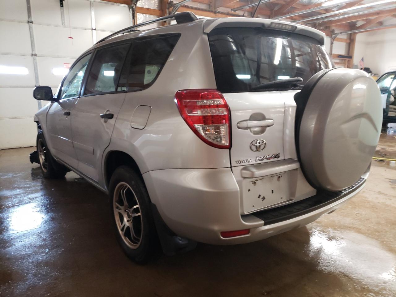 Photo 3 from auction – 2010 TOYOTA RAV4 with VIN 2T3BF4DV6AW070538