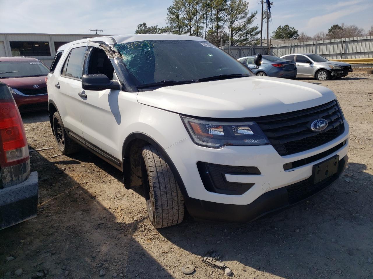 FORD EXPLORER P 2016 with VIN 1FM5K8AR2GGD05928 - Photo from auction