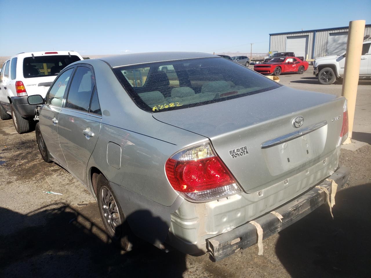 Photo 3 from auction – 2005 TOYOTA CAMRY LE with VIN JTDBE32K353018525
