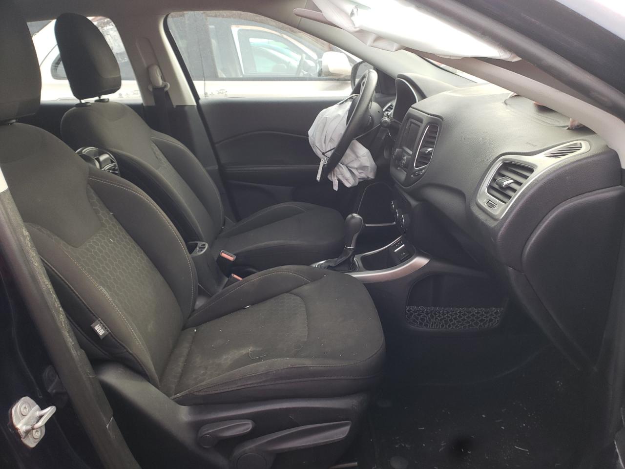 Photo 5 from auction – 2018 JEEP COMPASS SP with VIN 3C4NJCAB4JT467995