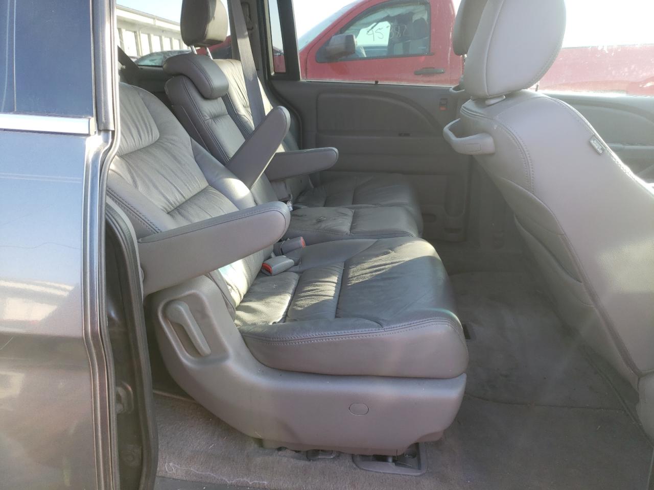 Photo 6 from auction – 2010 HONDA ODYSSEY EX with VIN 5FNRL3H68AB084922