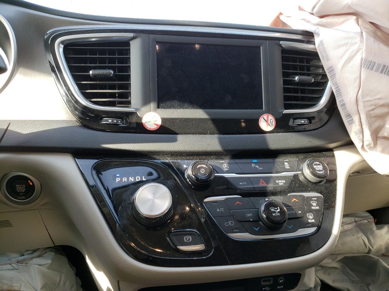 Photo 9 from auction – 2020 CHRYSLER PACIFICA T with VIN 2C4RC1BG4LR172685